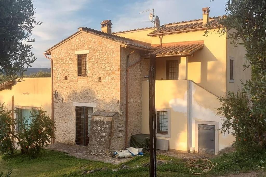 Il Casale Degli Ulivi- Splendido Casale Panoramico Con Piscina A 30 Min Da Roma Gra Villa Calvi dell' Umbria Exterior photo